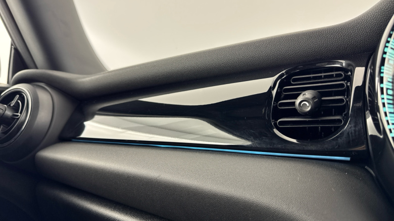 MINI Hatchback 1.5 Cooper Sport 3dr Auto Petrol Hatchback